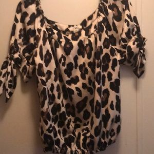 L woman animal print shirt